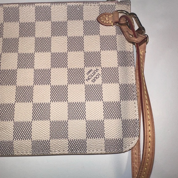 Louis Vuitton Damien Azur Zip Wristlet Pouch Cream, Pink Interior LV Clutch - Picture 3 of 14